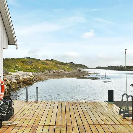 6 Person Holiday In * Dyrvik